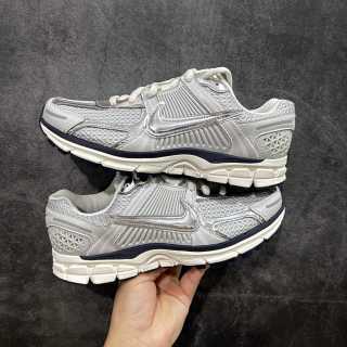Nike Zoom Vomero 5 Grey White Retro Running Shoe