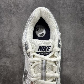 Nike Zoom Vomero 5 Grey White Retro Running Shoe view 9