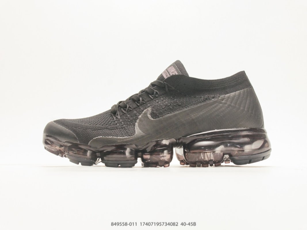 Nike Air VaporMax Flyknit Black UA Replica Sneaker