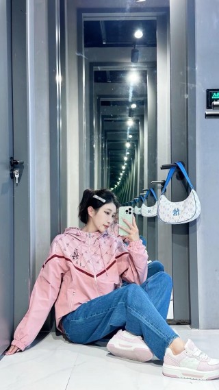 Nike Windrunner Pink Jacket UA Replica view 8
