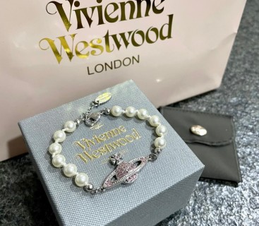 Vivienne Westwood Saturn Pearl Bracelet - Classic Pink Diamond Design