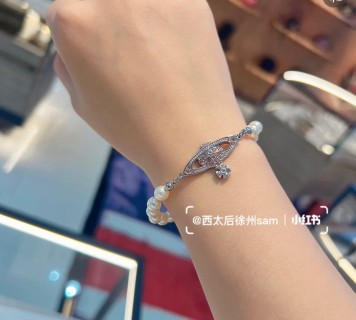 Vivienne Westwood Saturn Pearl Bracelet - Classic Pink Diamond Design view 4