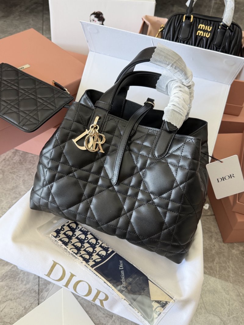 Dior Toujours Quilted Tote Bag Black view