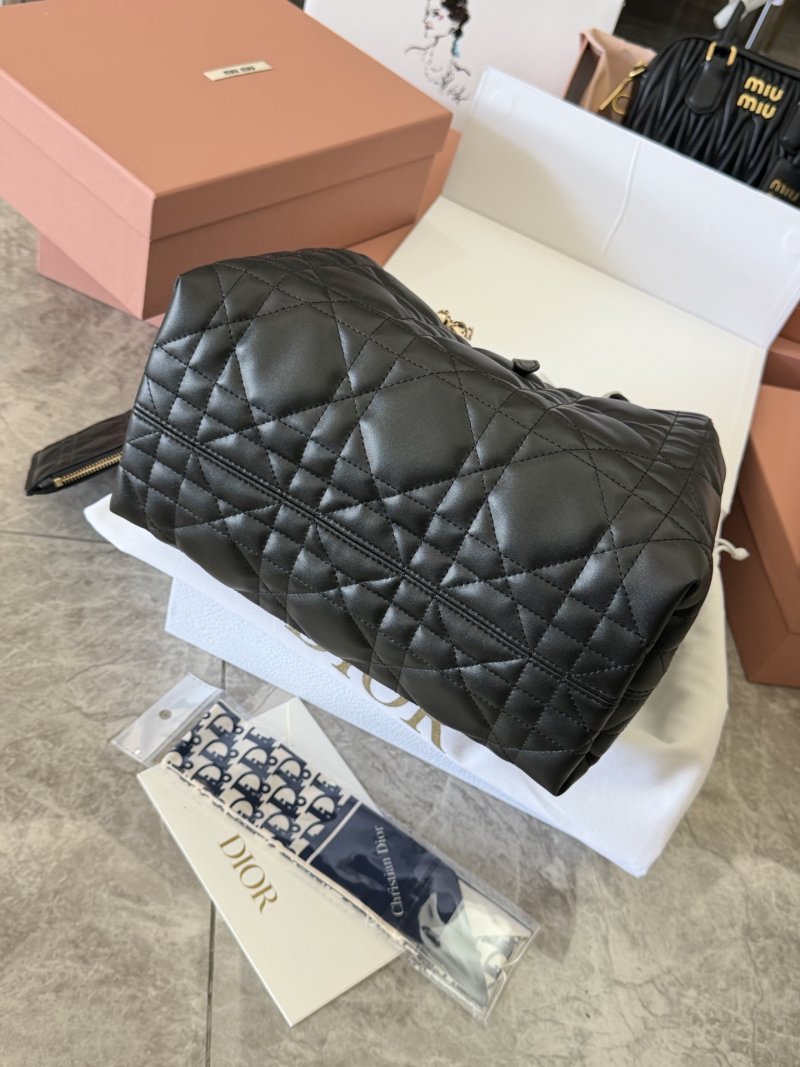 Dior Toujours Quilted Tote Bag Black view