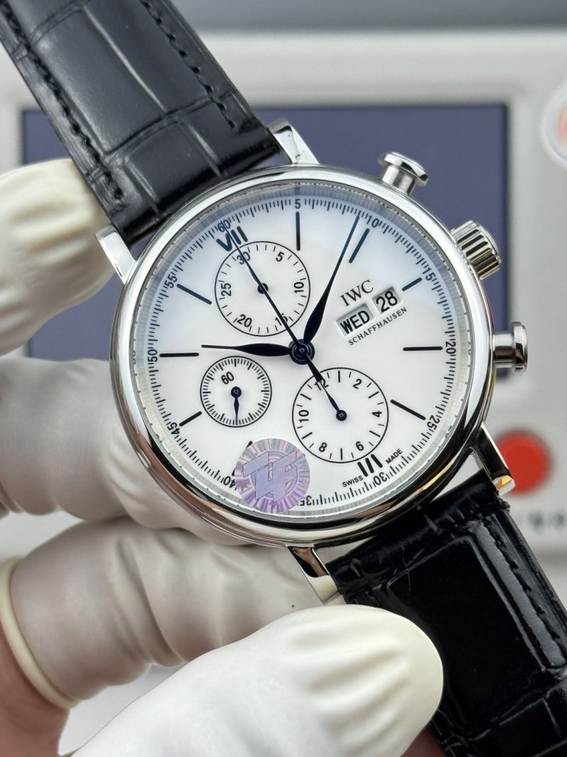 IWC Portofino Chronograph 42mm White Dial Rep view