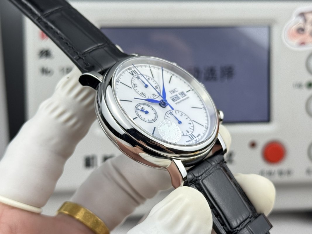 IWC Portofino Chronograph 42mm White Dial Rep view