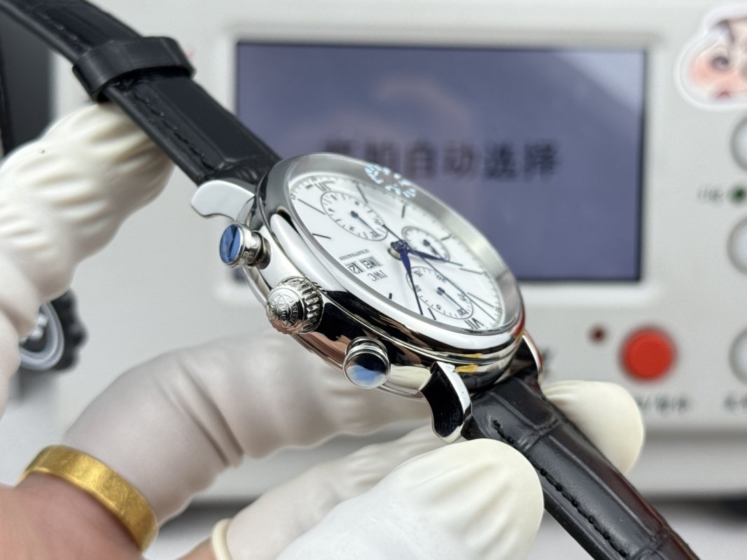 IWC Portofino Chronograph 42mm White Dial Rep view
