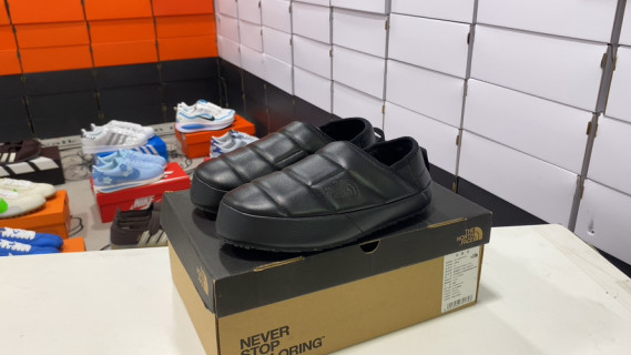 The North Face Thermoball Traction Mule Black