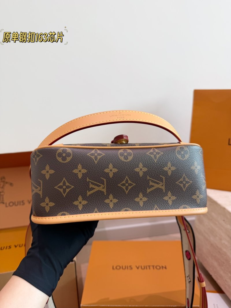 Louis Vuitton Speedy 20 Monogram Canvas Shoulder Bag UA Rep view
