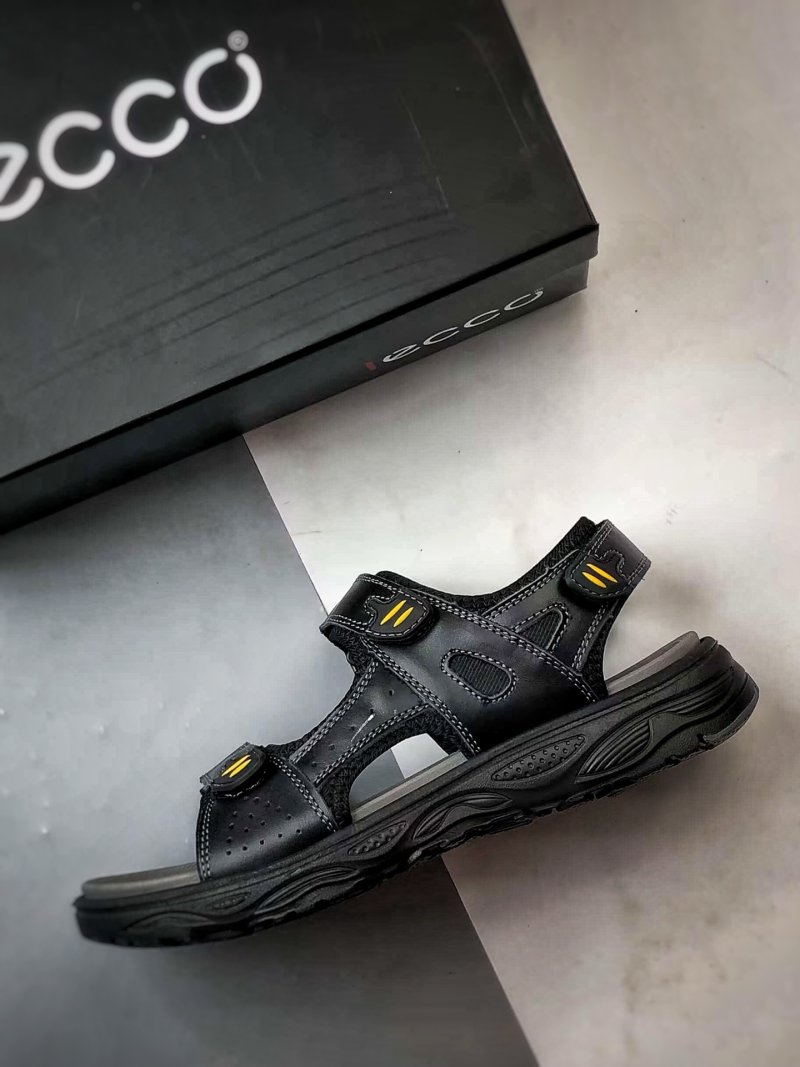 ECCO Offroad Men's Leather Sport Sandal Grey Black view