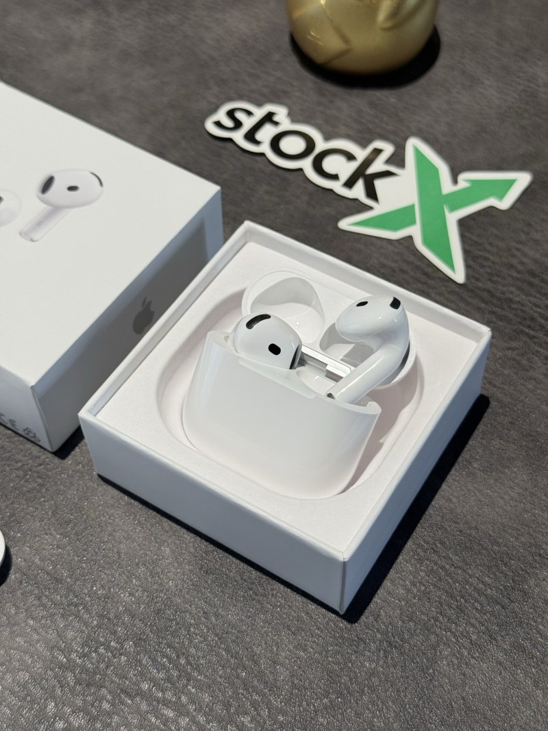 Apple AirPods 4 Noise Cancellation UA Replica view