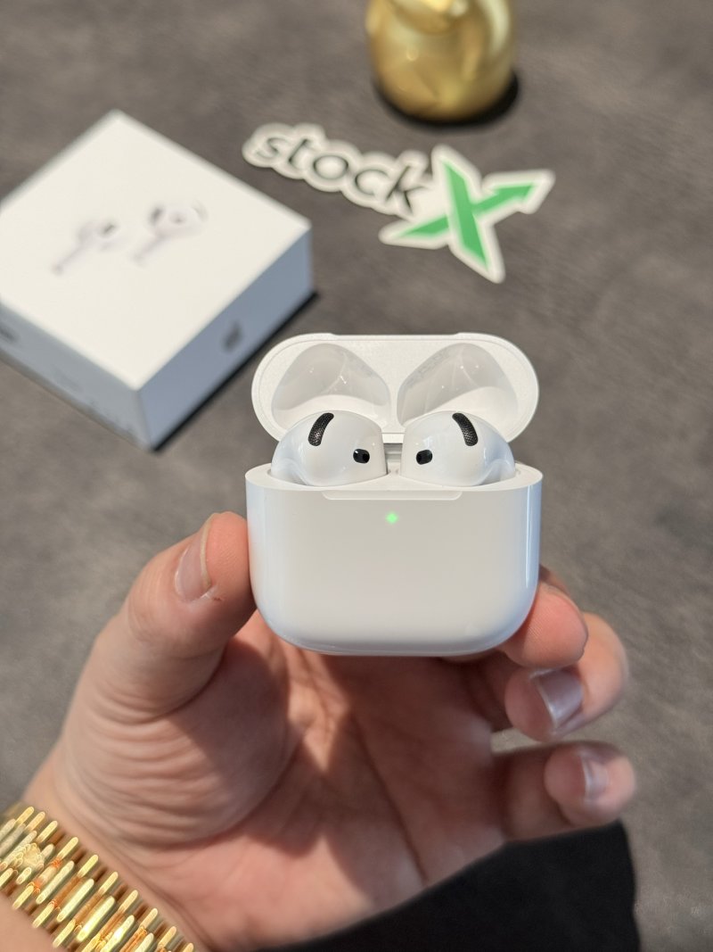 Apple AirPods 4 Noise Cancellation UA Replica view