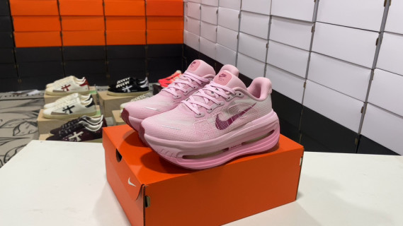 Nike Vomero Premium Pink Running Shoe
