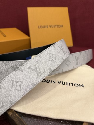 LV Initiales Monogram 40mm Reversible Belt White Gray view 5