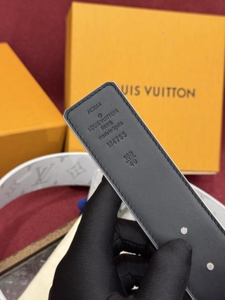 LV Initiales Monogram 40mm Reversible Belt White Gray view 6