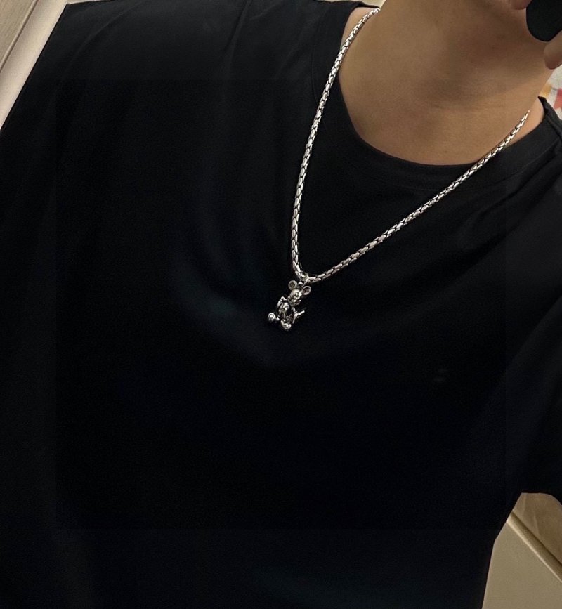 LV Vintage Silver Chain Necklace - Replica UA view