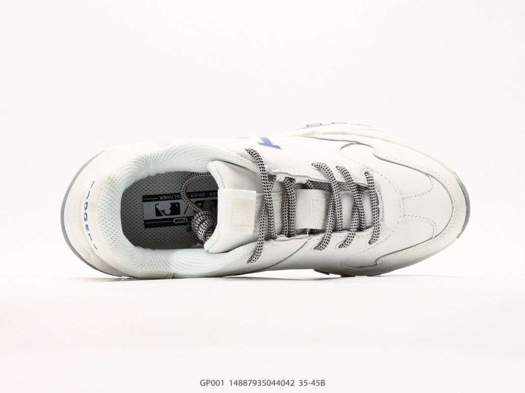 MLB Chunky Liner New York Yankees White Grey Chunky Dad Sneaker view