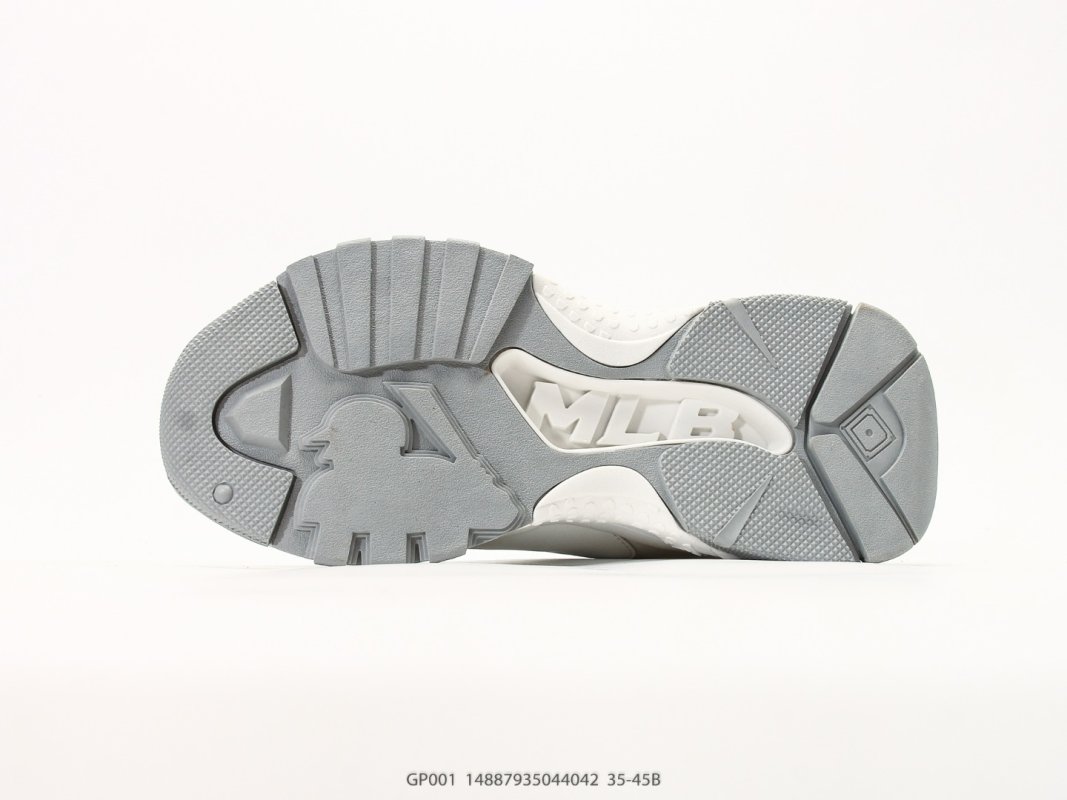 MLB Chunky Liner New York Yankees White Grey Chunky Dad Sneaker view