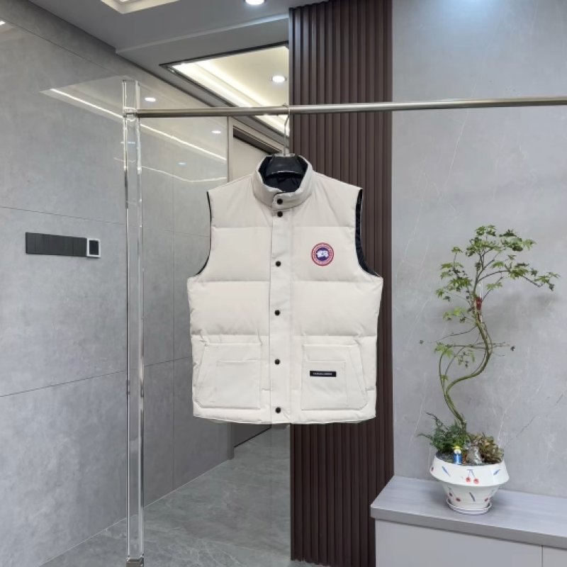 Canada Goose Classic Down Vest Cream Replica