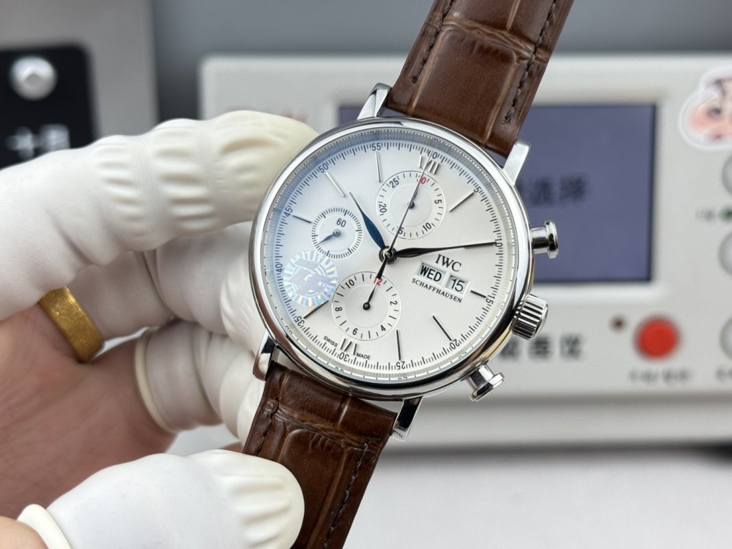 Breitling Navitimer Chronograph Brown Leather Rep Watch view
