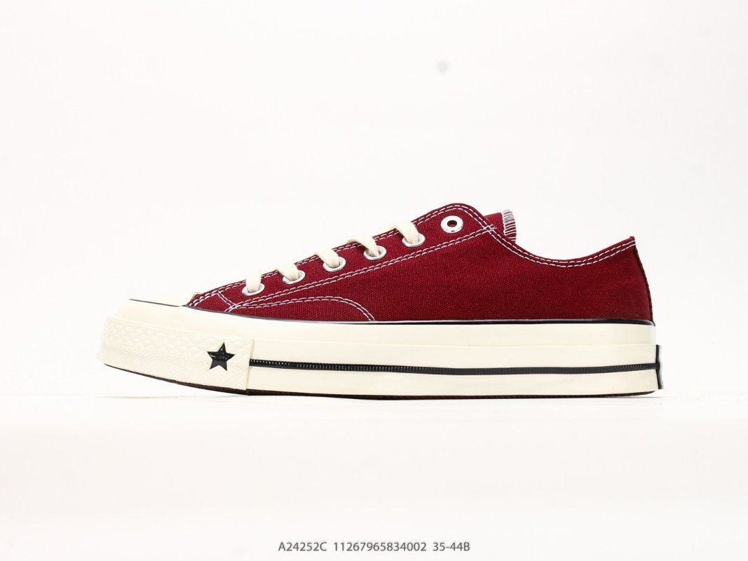 Gucci Vintage Runner Cream Red Green Stripe UA Replica view