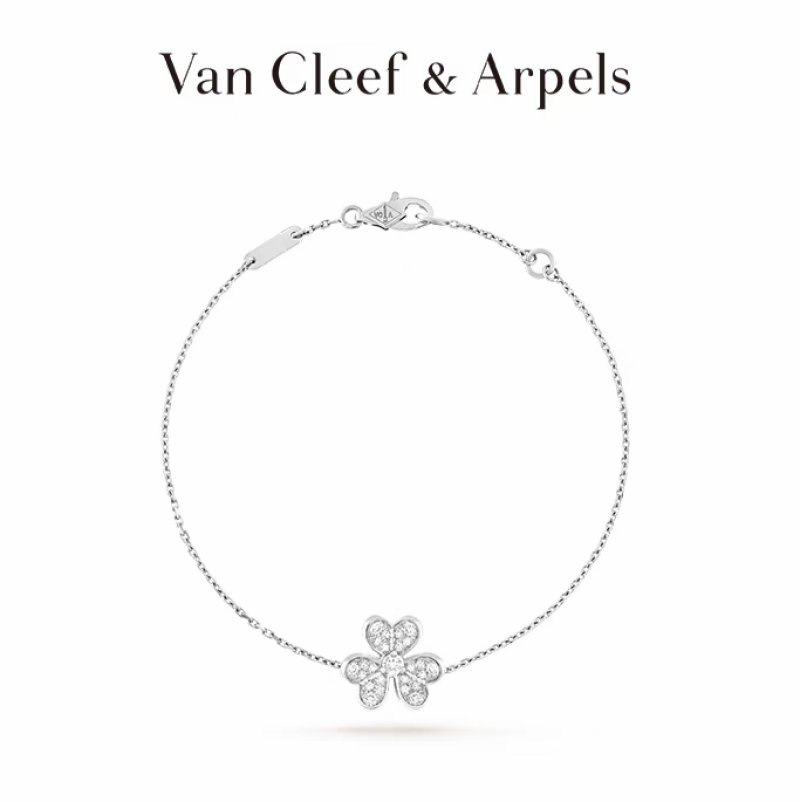 Van Cleef & Arpels Frivole Clover Diamond Bracelet Replica