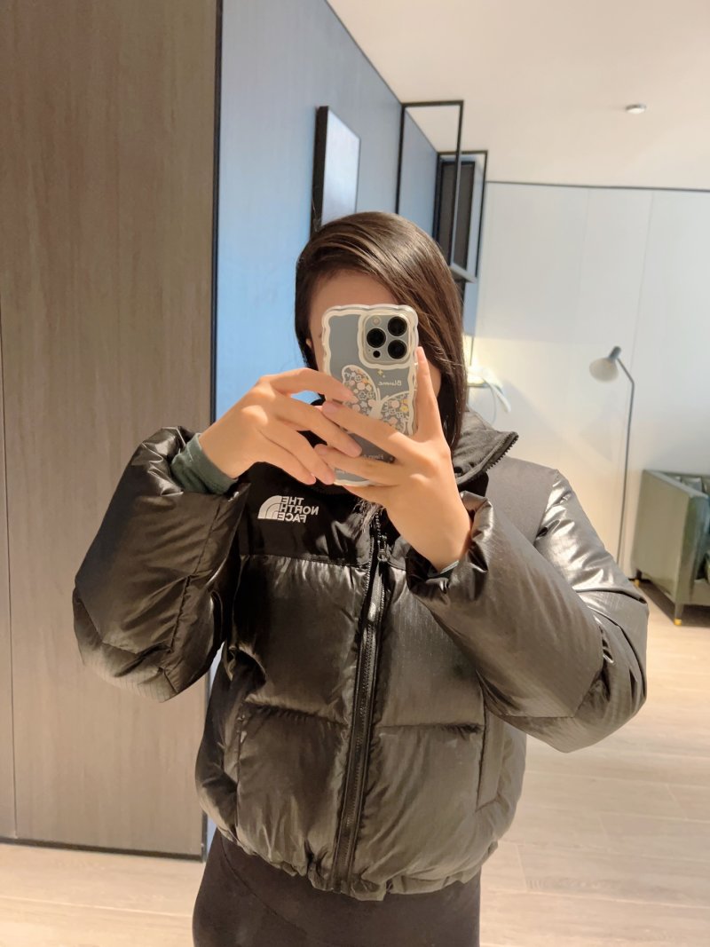 The North Face Nuptse Short Puffer Jacket Black view