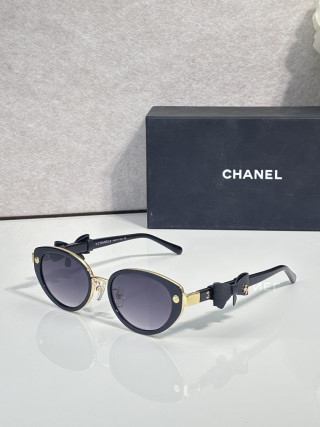 Chanel CH9188 Black Gold Gradient Sunglasses Replica