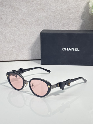 Chanel CH9188 Black Gold Gradient Sunglasses Replica view 2