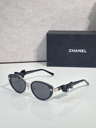 Chanel CH9188 Black Gold Gradient Sunglasses Replica view 3