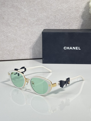 Chanel CH9188 Black Gold Gradient Sunglasses Replica view 4