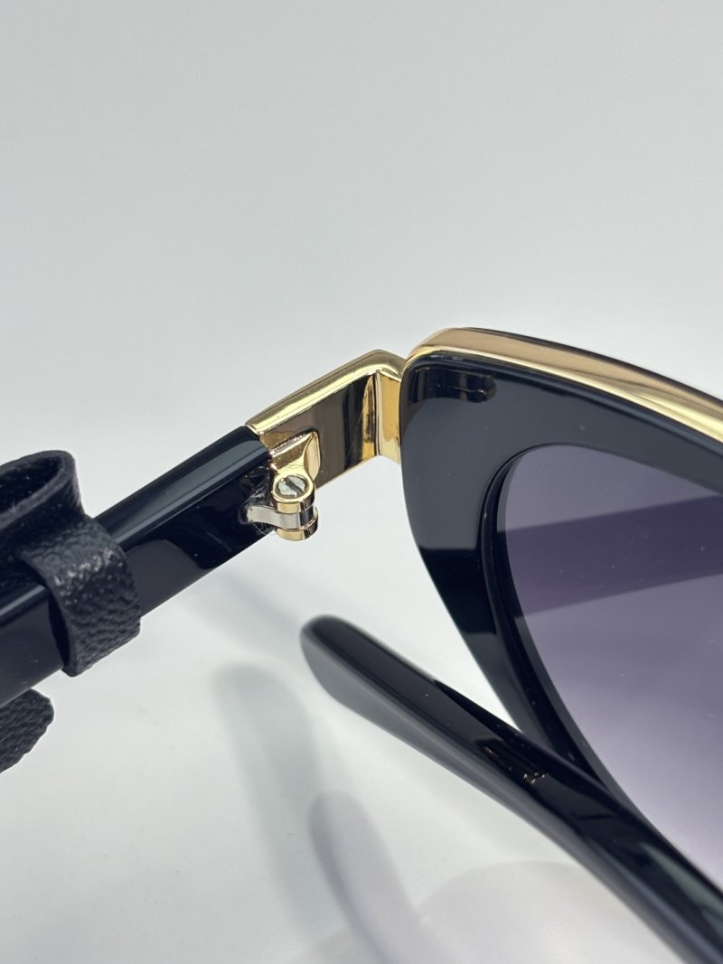 Chanel CH9188 Black Gold Gradient Sunglasses Replica view