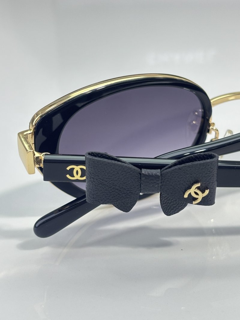 Chanel CH9188 Black Gold Gradient Sunglasses Replica view