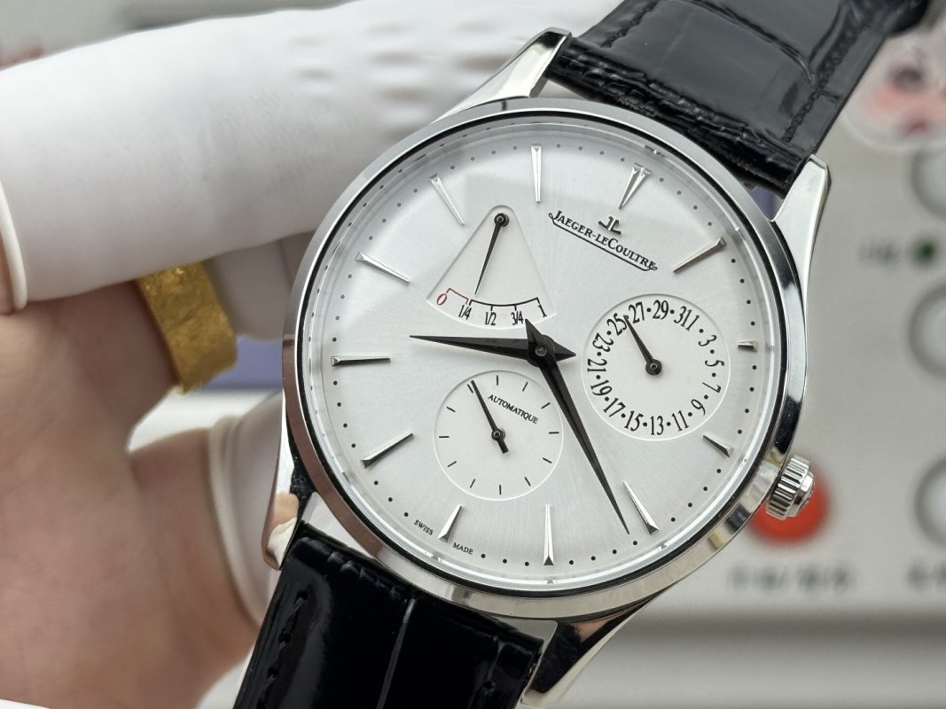 Jaeger-LeCoultre Master Ultra Thin Reserve de Marche 39mm Silver Dial Rep view
