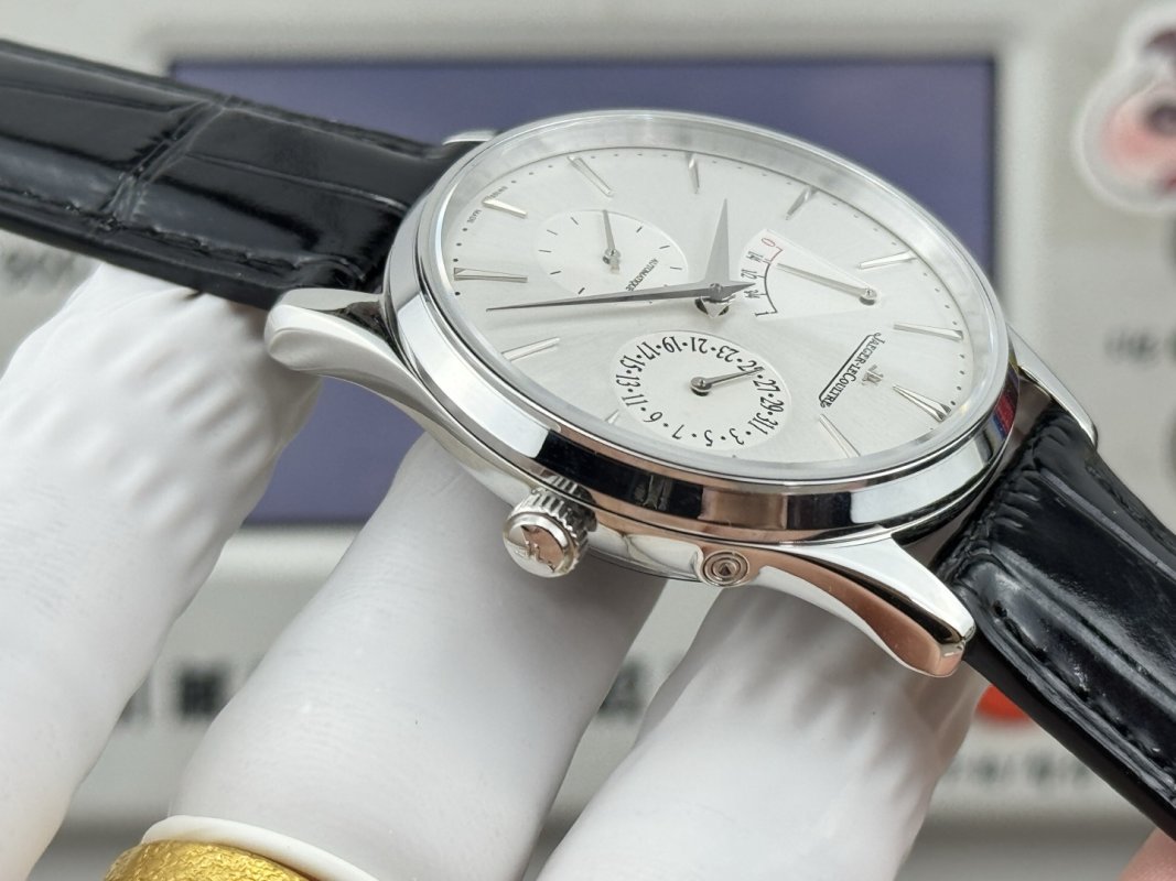 Jaeger-LeCoultre Master Ultra Thin Reserve de Marche 39mm Silver Dial Rep view