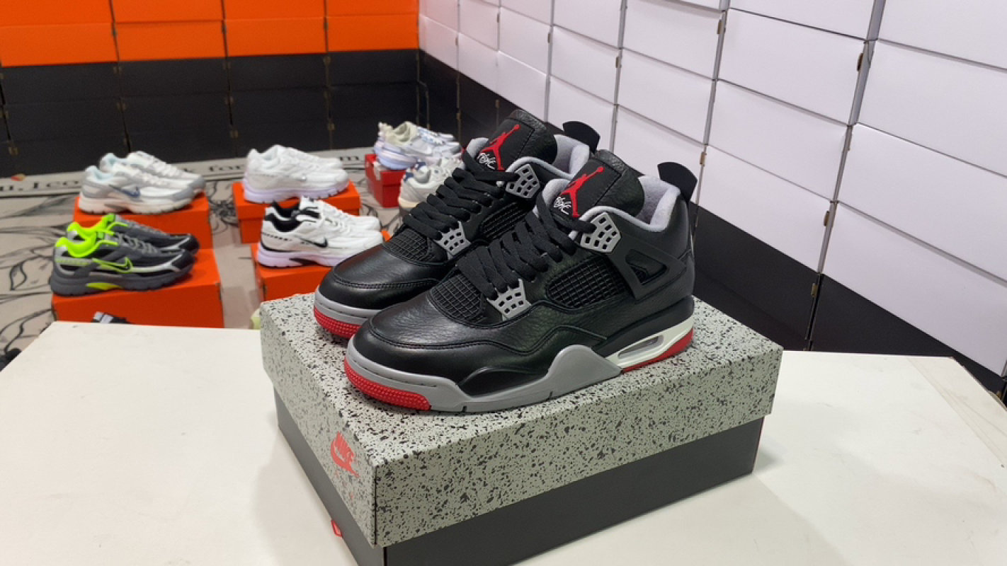 Jordan Air Jordan 4 Bred Reimagined 2024 Low Top Black Red