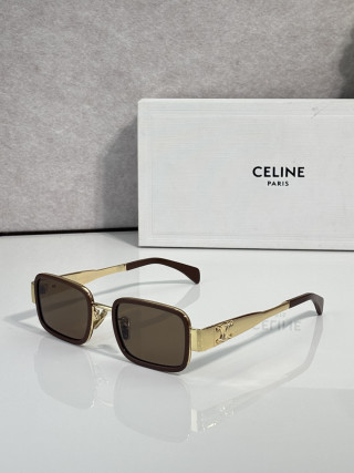 Celine CL40335F Square Sunglasses Gold Black Gradient view 2