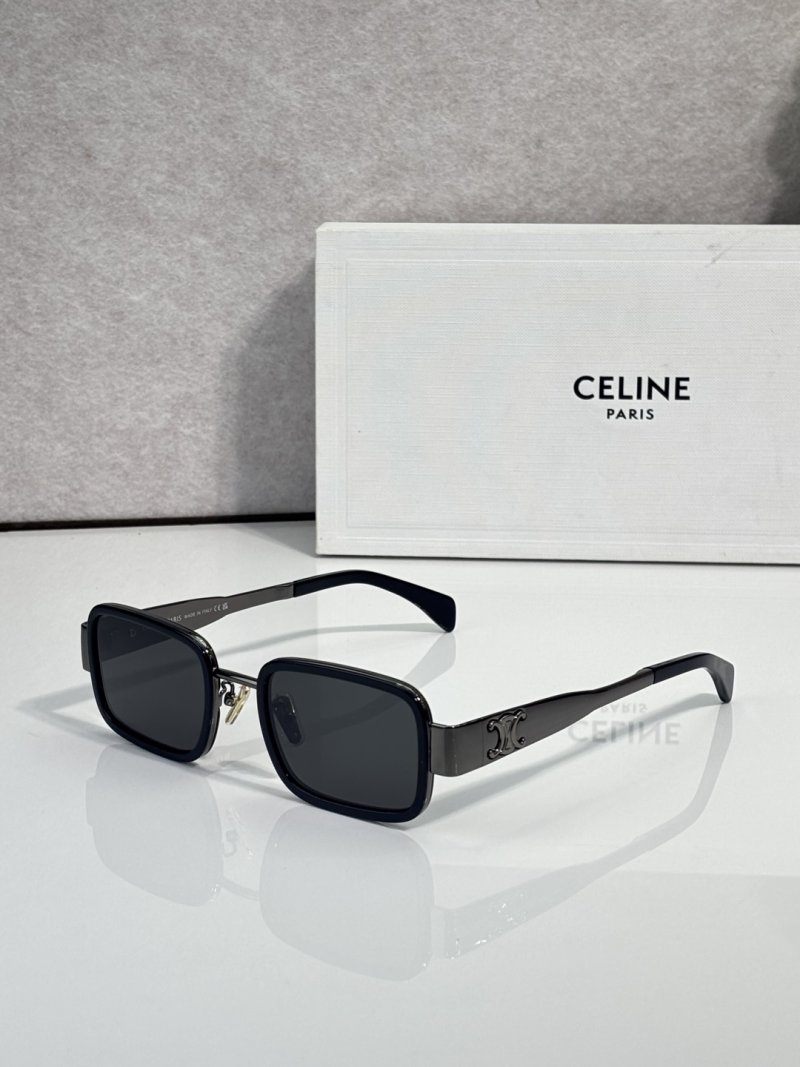 Celine CL40335F Square Sunglasses Gold Black Gradient view