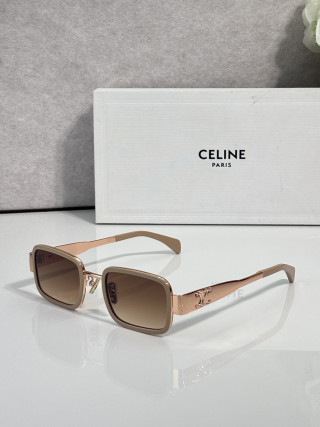 Celine CL40335F Square Sunglasses Gold Black Gradient view 7