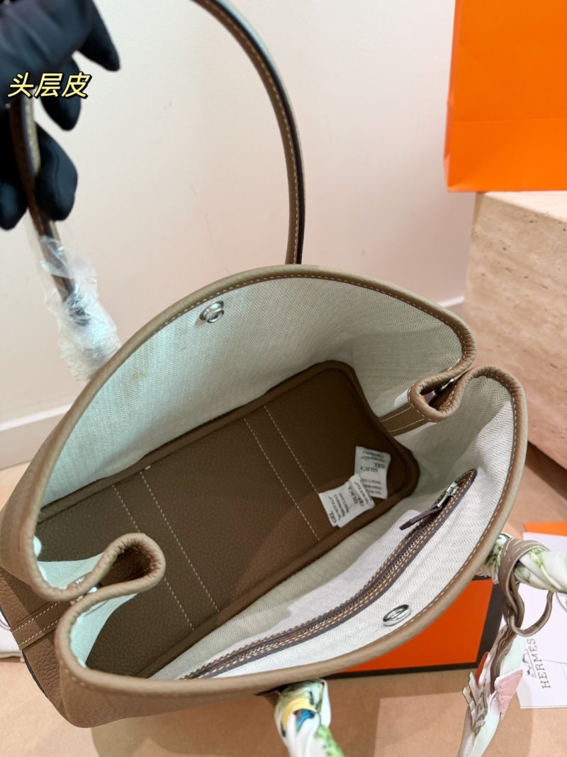 Hermès Garden Party 30cm Negonda Leather Tote Etoupe view