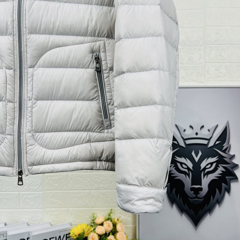 Moncler Acorus Lightweight Puffer Jacket Light Grey view