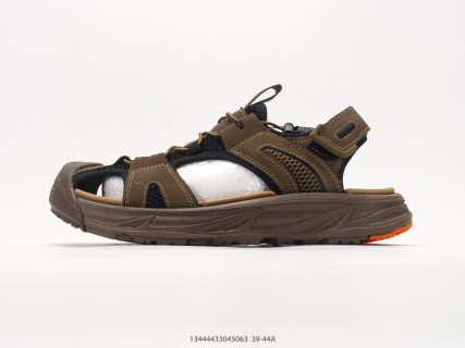 Balenciaga Track Sandal Black White UA Replica view 2