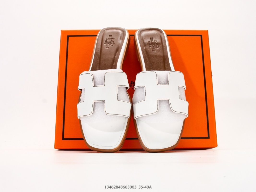 Hermès Chypre Sandal Black White UA Replica view