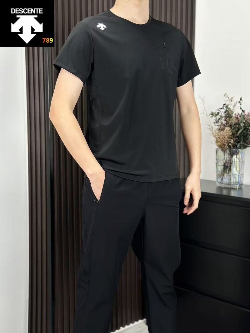 Descente UA Ice Silk Seamless Pocket T-Shirt Black