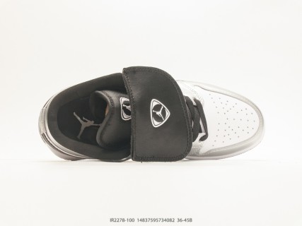 Jordan Air Jordan 1 Low White Black Silver Metallic view 3