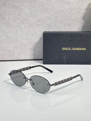 Dolce & Gabbana DG8016 Gold Chain Oval Sunglasses view 2