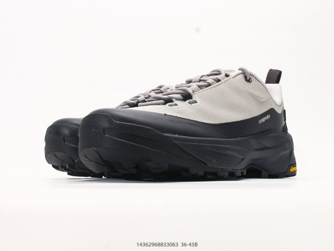 KOLON SPORT MA Approach Venti Hiking Shoe Black White view