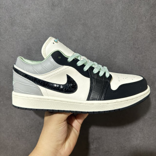 Jordan Air Jordan 1 Low Black White Green Cream Leather