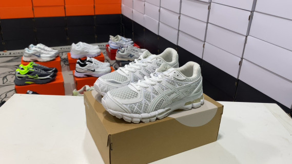 Asics Gel-Kayano 20 White Grey Running Shoe