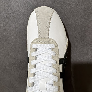 Onitsuka Tiger Runspark White Black Low Casual Sneaker view 6